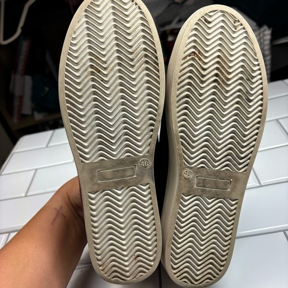 Kurt Geiger Suede SlipOn Trainers Women's US 9/EU 40 Red Maroon Leather Sneakers - Picture 5 of 8